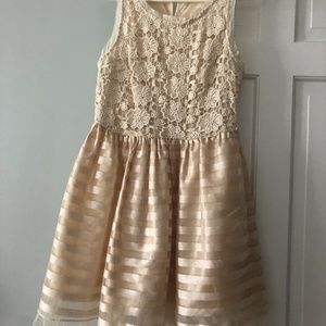 Ark & Co Lace and tulle dress
